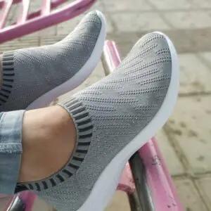 کفش کتانی مردانه و زنانه دهنه کشی قدیم